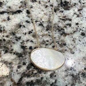 Banana Republic Mother of Pearl Pendant Necklace Gold